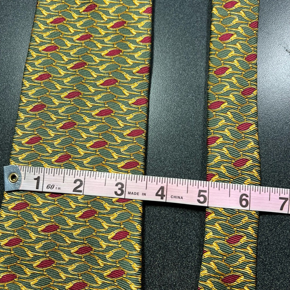 Brooks Brothers Mens Tie Necktie Multicolor Geometric 100% Silk Tied Classic USA - Picture 5 of 5